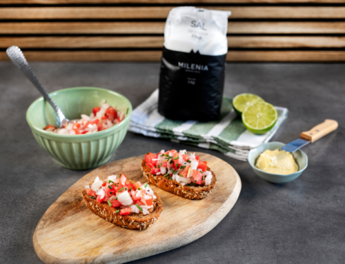 APERITIVOS DE PICO DE GALLO CON PAN DE AJO Y SAL DE COCINA FINA MILENIA